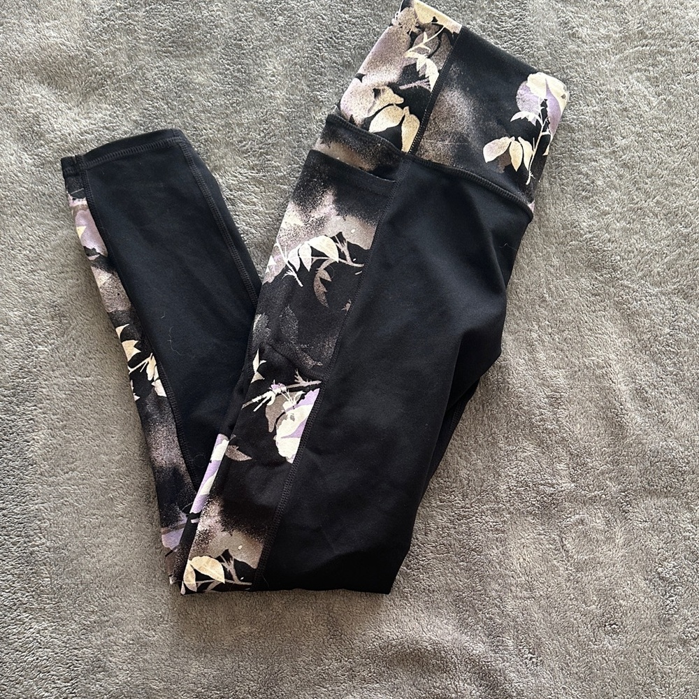 Skechers Black Floral Leggings